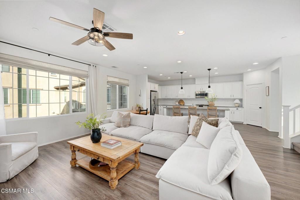 425 Stratus Lane 5, Simi Valley, CA 93065