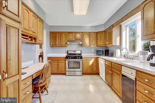 394 HERITAGE DR, Gettysburg, PA 17325