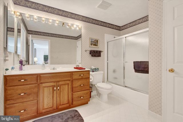 394 HERITAGE DR, Gettysburg, PA 17325