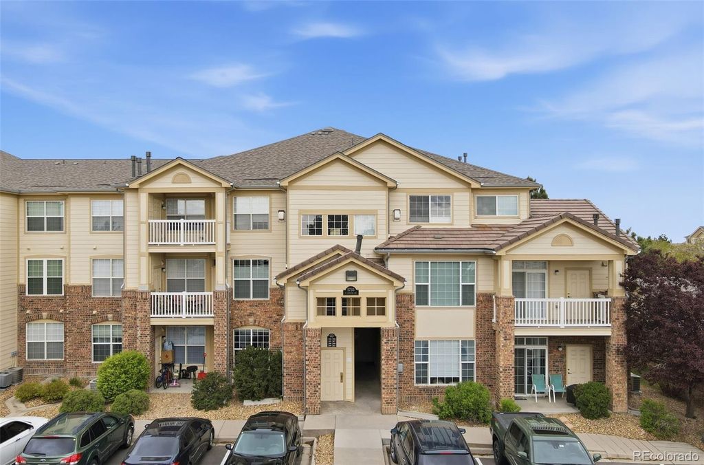 5733 N Gibralter Way 3-308, Aurora, CO 80019