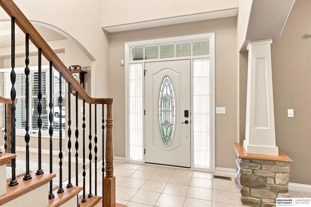 12619 S 81st Avenue, Papillion, NE 68046