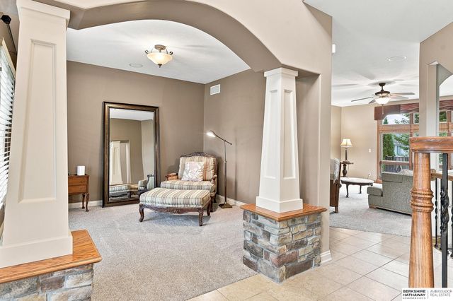 12619 S 81st Avenue, Papillion, NE 68046