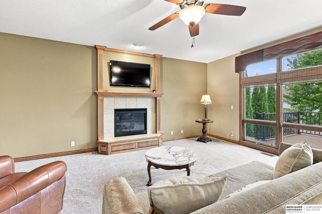 12619 S 81st Avenue, Papillion, NE 68046