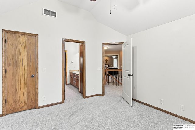 12619 S 81st Avenue, Papillion, NE 68046