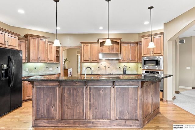 12619 S 81st Avenue, Papillion, NE 68046