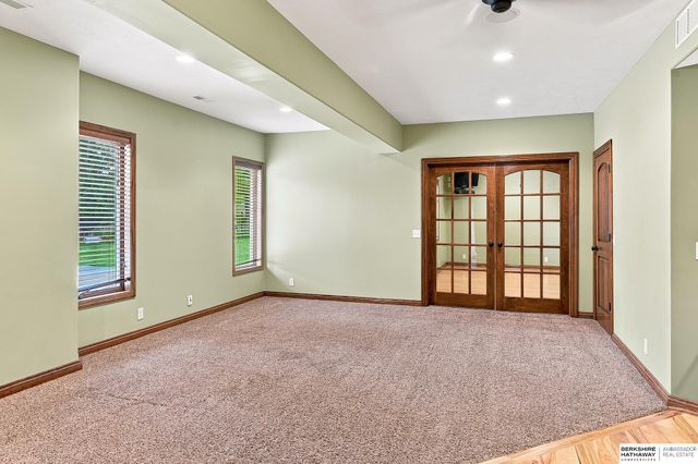 12619 S 81st Avenue, Papillion, NE 68046