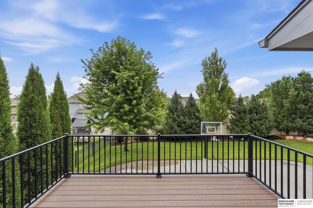 12619 S 81st Avenue, Papillion, NE 68046
