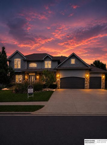 12619 S 81st Avenue, Papillion, NE 68046