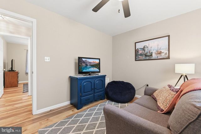 7 ESTHER LN, Shoemakersville, PA 19555