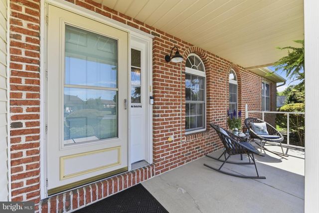 7 ESTHER LN, Shoemakersville, PA 19555