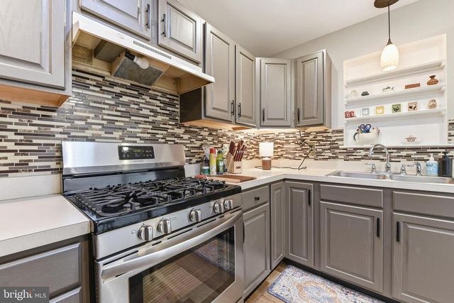 7 ESTHER LN, Shoemakersville, PA 19555