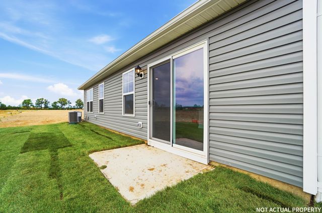 233 Vine Grove Drive, Circleville, OH 43113