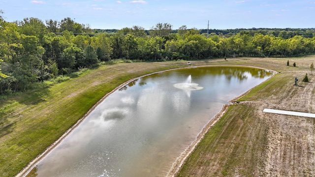 233 Vine Grove Drive, Circleville, OH 43113