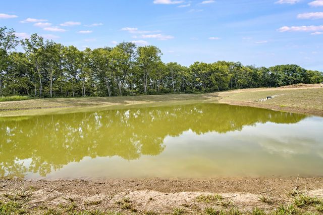 233 Vine Grove Drive, Circleville, OH 43113