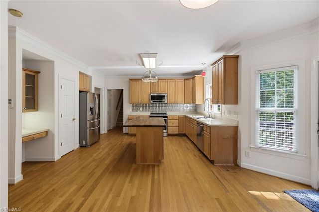 2607 Oxmoor Road, Summerfield, NC 27358