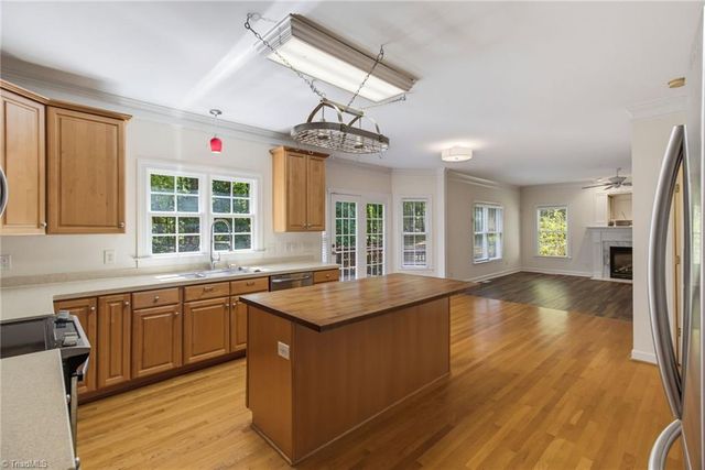 2607 Oxmoor Road, Summerfield, NC 27358