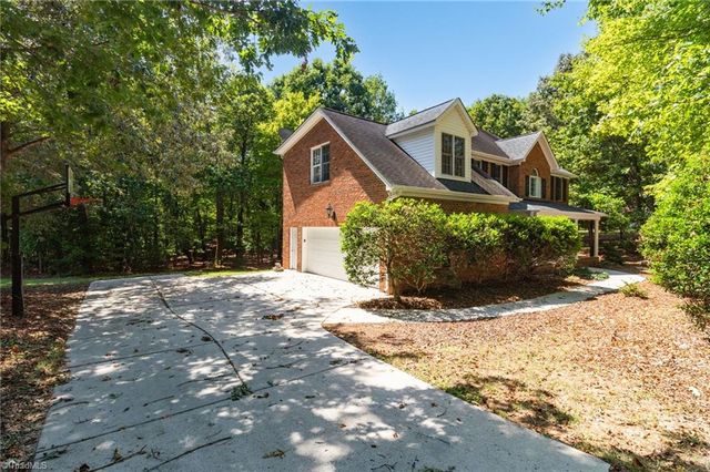 2607 Oxmoor Road, Summerfield, NC 27358