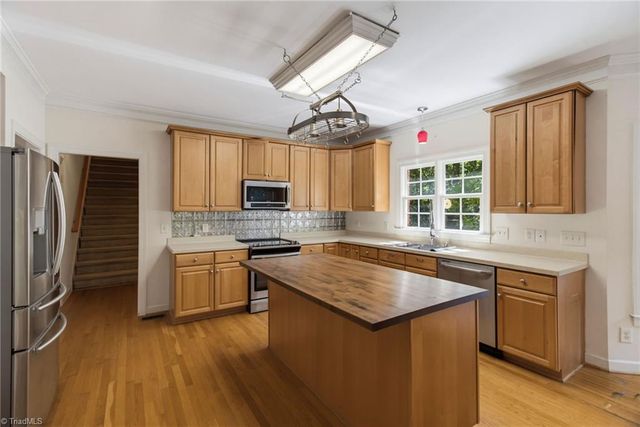 2607 Oxmoor Road, Summerfield, NC 27358