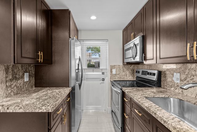 4502 N Federal Highway 144e, Lighthouse Point, FL 33064