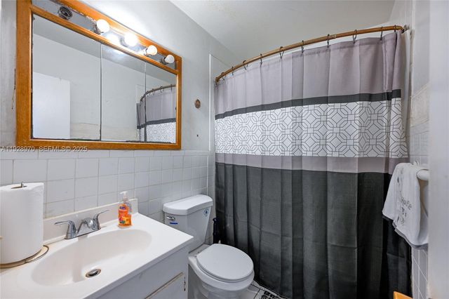 440 NW 7th Ter, Pompano Beach, FL 33060