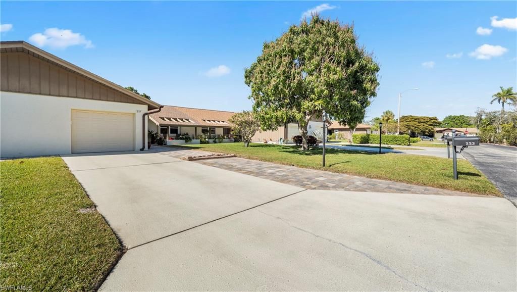 219 Charity CT # 6, Naples, FL 34112