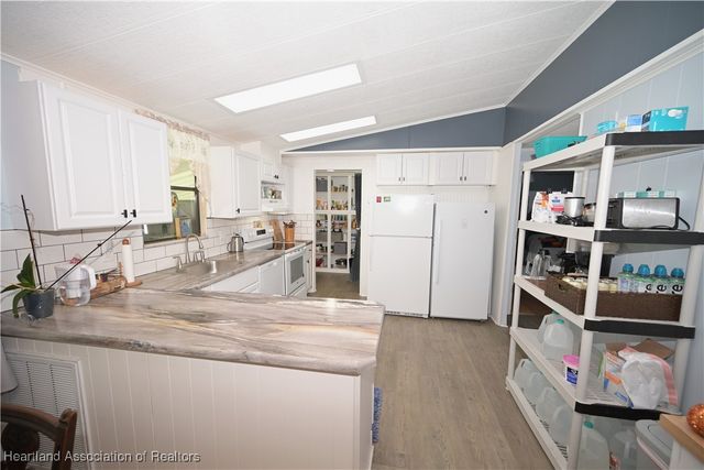 1950 Robin Court, Sebring, FL 33870