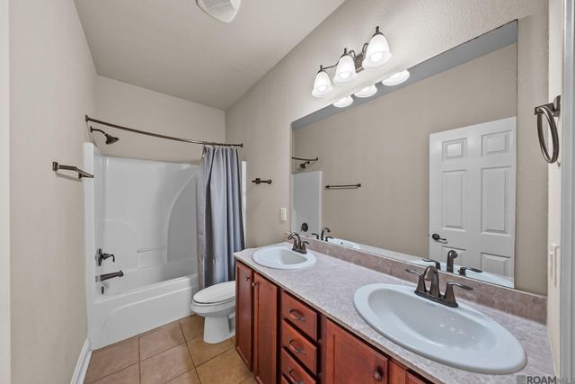 6107 Waterford Ln, Sorrento, LA 70778