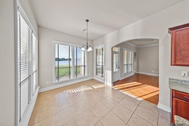 6107 Waterford Ln, Sorrento, LA 70778