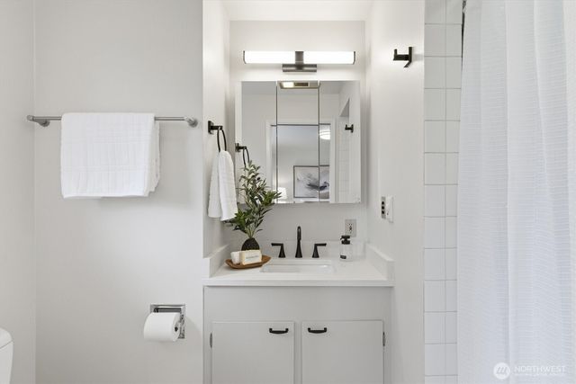 111 NW 180th Street, Shoreline, WA 98177