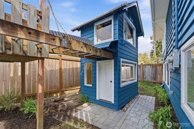 111 NW 180th Street, Shoreline, WA 98177