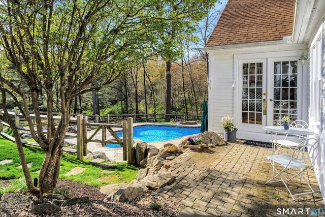 1541 Oenoke Ridge, New Canaan, CT 06840