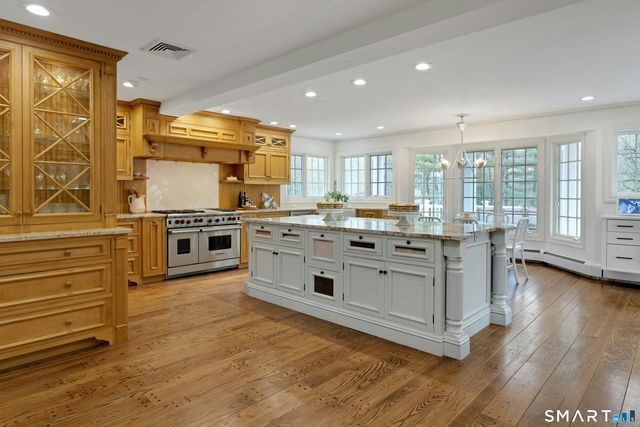 1541 Oenoke Ridge, New Canaan, CT 06840