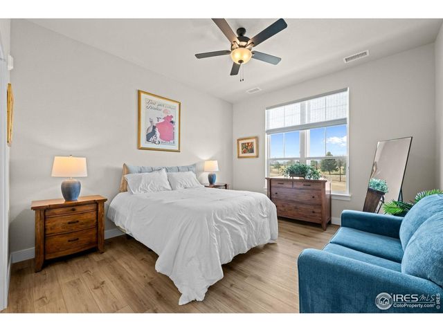 265 High Point Dr F-302, Longmont, CO 80504