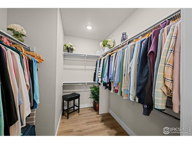 265 High Point Dr F-302, Longmont, CO 80504