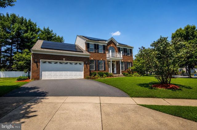 1 HICKORY SPRING CT, Gaithersburg, MD 20882