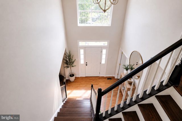 1 HICKORY SPRING CT, Gaithersburg, MD 20882
