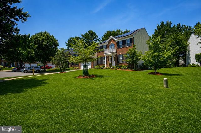 1 HICKORY SPRING CT, Gaithersburg, MD 20882
