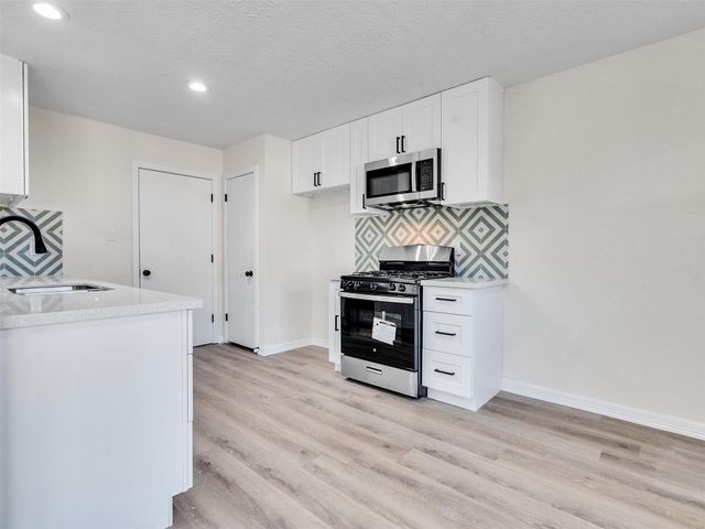 4406 Trafalgar Drive, Houston, TX 77045