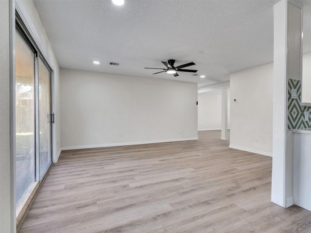 4406 Trafalgar Drive, Houston, TX 77045