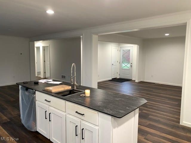 960 Robinhood Avenue, Painesville Twp, OH 44077