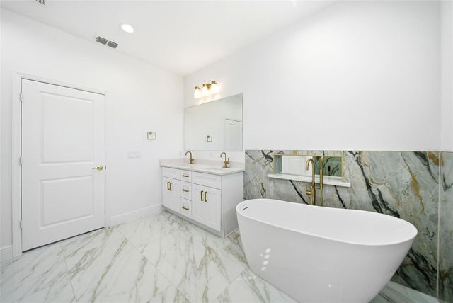 1002 WILLIAMS STREET, Altamonte Springs, FL 32701