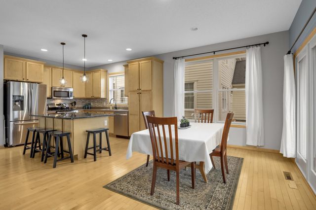 313 Periwinkle Place, Bayport, MN 55003