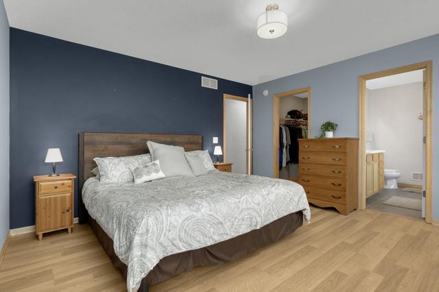 313 Periwinkle Place, Bayport, MN 55003