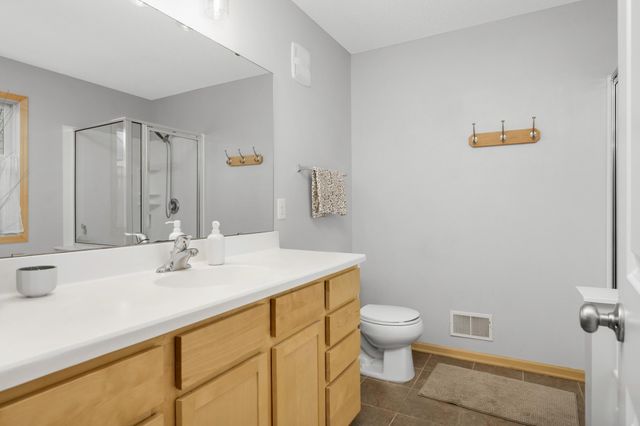 313 Periwinkle Place, Bayport, MN 55003