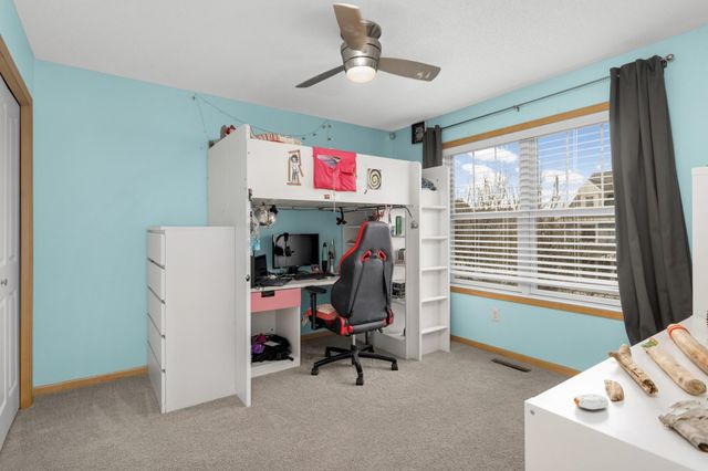 313 Periwinkle Place, Bayport, MN 55003