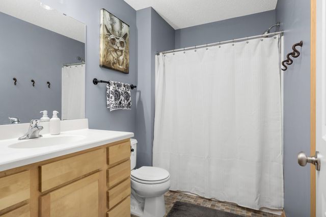 313 Periwinkle Place, Bayport, MN 55003