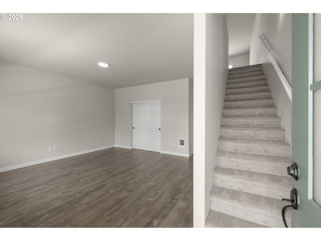 5013 Se DAVIS Rd 27, Hillsboro, OR 97123