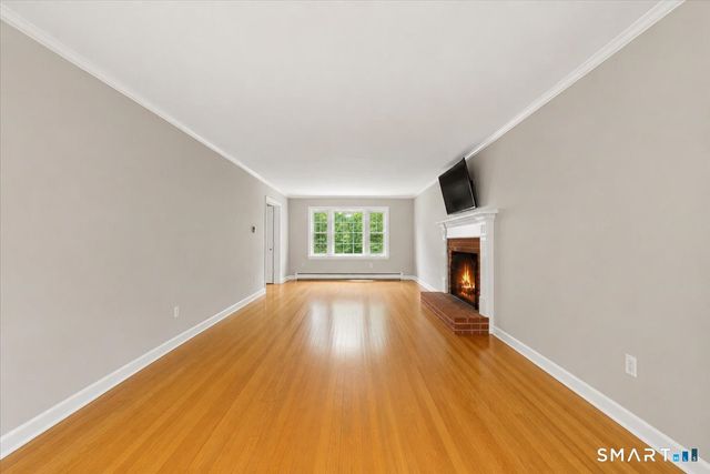 2 Judith Drive, Danbury, CT 06811
