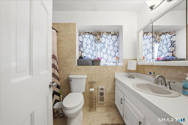 2 Judith Drive, Danbury, CT 06811