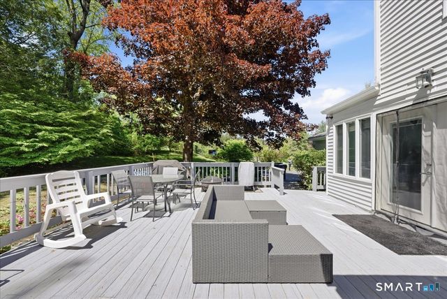 2 Judith Drive, Danbury, CT 06811